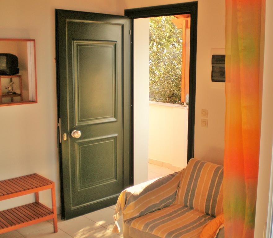 Menigos Resort - Διαμέρισμα Αριθμός 168 เปเลคาส ภายนอก รูปภาพ